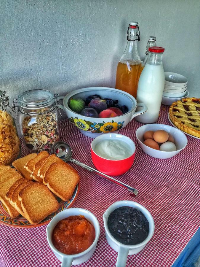 Berzuaia Bed & Breakfast Варацце Екстер'єр фото